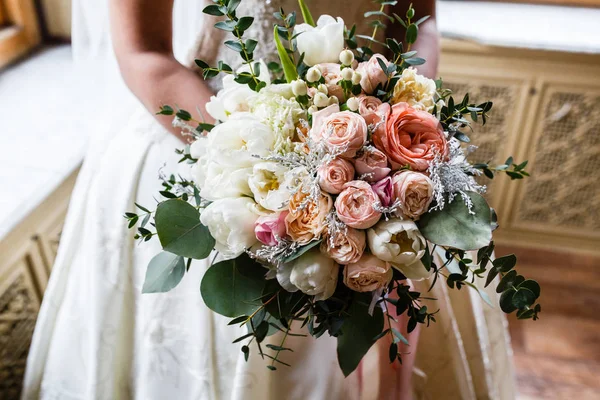 Hermoso ramo de boda —  Fotos de Stock