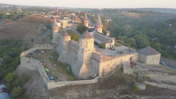 Letecký Pohled Hrad Kamianets Podilskyi Ukrajině Pevnosti Nachází Malebné Přírode — Stock video