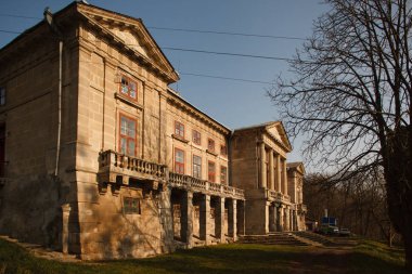 Eski ducal Sarayı Binası