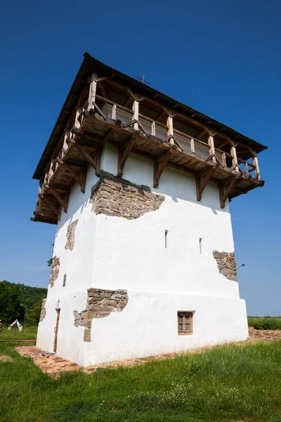 Reserva histórica y cultural del estado Busha. Torre de piedra siglos XVI-XVII. Ucrania —  Fotos de Stock