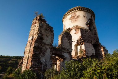 Chervonograd Köyü eski bir kale kalıntıları. Ukrai