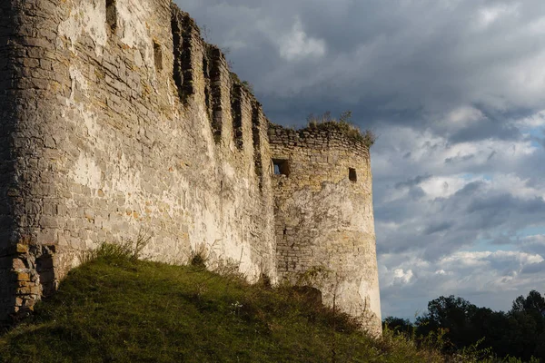 Sidorov、テルノーピリ地域の古代の城の廃墟 — ストック写真