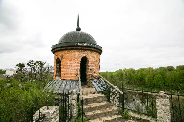 Dubno, Ukraine - 01 MAY 2017: Tower of the castle in Dubno after the rain, Ukraine — Stock Photo, Image