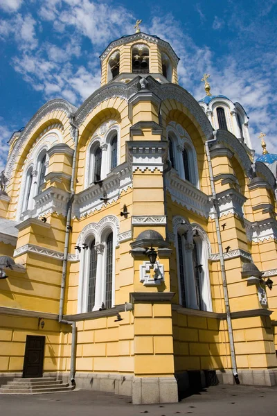 Великий Володимирський собор у Києво - одна з головних визначних пам'яток міста - і на кафедральний собор Української Православної Церкви Київського Патріархату — стокове фото