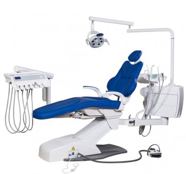 Beyaz arka plan üzerinde izole Modern mavi dişçi koltuğu
