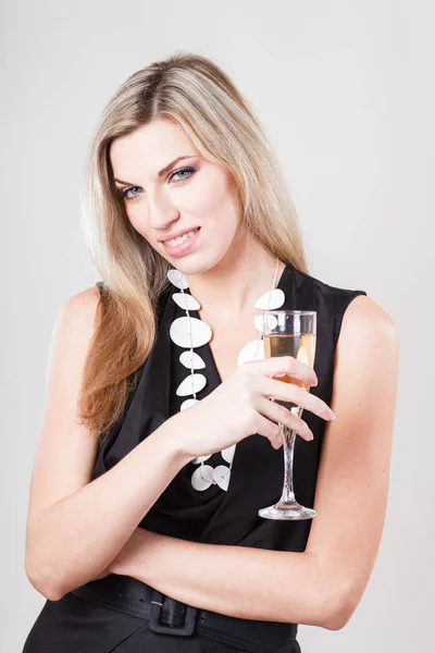 Beautiful model portrait over studio white background hold wine glass — Stock Photo, Image