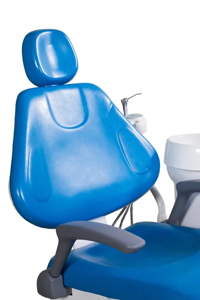 Moderna cadeira dentista azul isolado no fundo branco — Fotografia de Stock