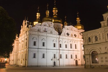Ulusal tarihi kültürel Sanctuary Kiev Pechersk Lavra gece, Kiev, Ukrayna