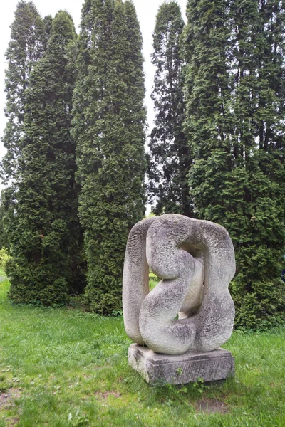 Olesko, Ukraine - 02 MAY 2017: Stone sculpture in garden park at Olesko castle, Lviv region, Ukraine — Stock Photo, Image