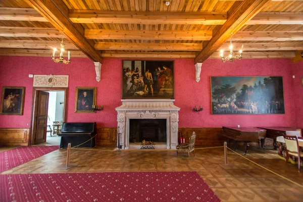 Zolocsiv, Ukrajna - május 02 2017: Gyönyörű belső Zolocsiv palace-kastély Lviv region, Ukrajna — Stock Fotó