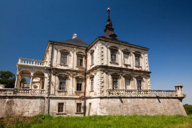 Pidhirci, Ukrayna - 23 Temmuz 2009: eski Sarayı kale Pidhirci Ukrayna