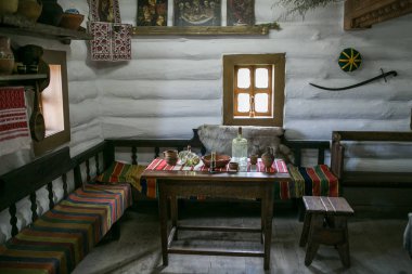 Zaporizhia - Ukrayna, 02 Mayıs 2015: İç ve günlük hayat içinde Müzesi, Zaporizhian Kazaklar Zaporizhian Sich Khortytsia Island üzerinde