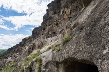 Vardzia Erusheti Mountai kazılan bir mağara Manastırı sitesidir