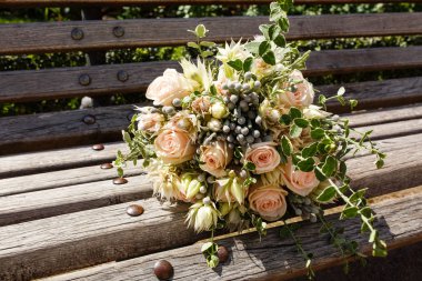 Güzel kırsal düğün buketi