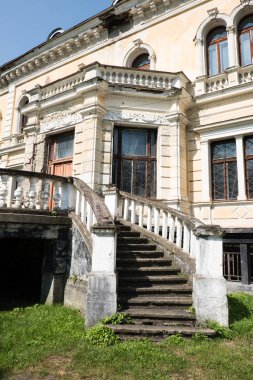 Skole Groedl neo barok tarzı saray