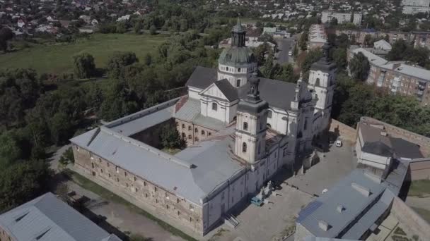 Klooster van de Ongeschoeide Karmelieten in Kahanowitsj, Oekraïne — Stockvideo