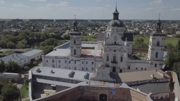 Monastery of Discalced Carmelites in Berdychiv, Ukraine — Stock Video