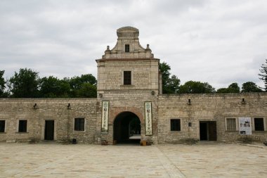 Ana görüntüden Zbarazh 'daki kaleye, Ternopil bölgesi, Batı Ukrayna kalesinin panoramasına 