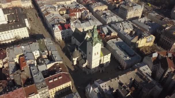 Hemelvaart Basiliek Hemelvaart Maagd Maria in het toeristische centrum Lviv — Stockvideo