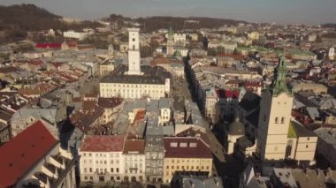 Central City Hall, Lviv 'in turizm merkezi.