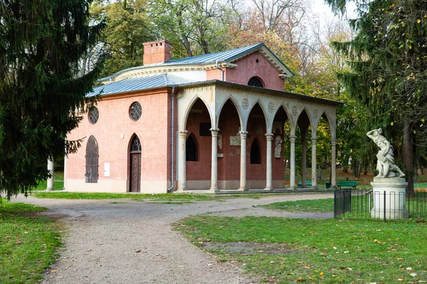 Pulawy Polen October 2019 Gotisch Huis Het Barokke Paleis Van — Stockfoto