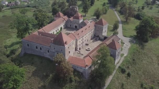 Flygfoto Till Berömda Ukranska Landskap Förstört Svirzh Slott Byggt Svirzski — Stockvideo