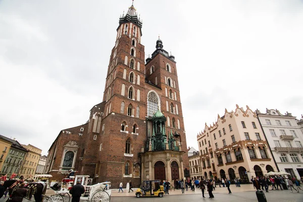 Cracovia Polonia Octubre 2018 Santa María Iglesia Católica Kosciol Mariacki — Foto de Stock