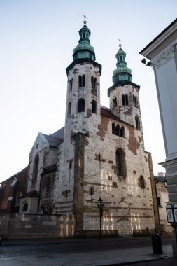 Krakow, Polonya 'daki eski kasaba bölgesindeki Barok Kilisesi' nin manzarası..