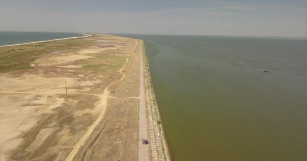 Widok z lotu ptaka Tuzly Estuary National Nature Park w pobliżu wybrzeża Morza Czarnego, Ukraina — Wideo stockowe