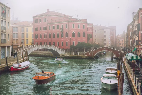 Nebliger Tag in Venedig — Stockfoto