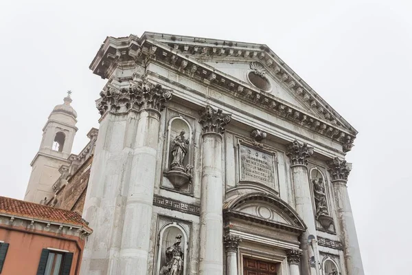 교회 Il Gesuati 또는 교회 산타 마리아 델 로사리오 자세히 보기 — 스톡 사진