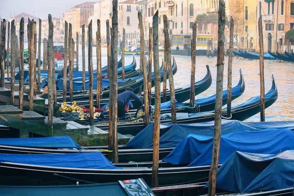 Venecia y góndolas — Foto de Stock