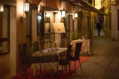 Küçük romantik akşam oturma İtalyan Venedik