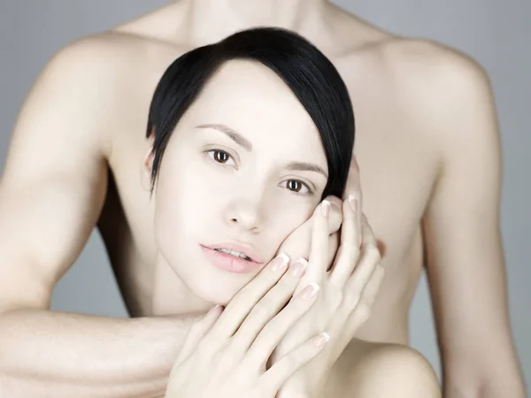 Retrato Jovens Casais Elegantes Terna Paixão — Fotografia de Stock