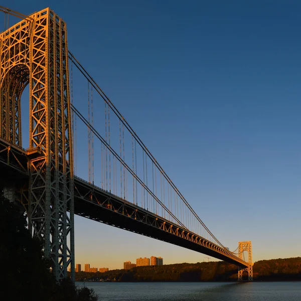 George Washington Bridge all'alba . — Foto Stock