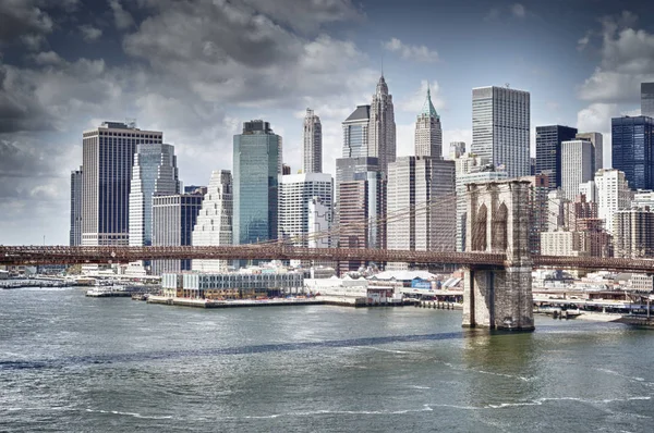 Manhattan - Immagine HDR . — Foto Stock