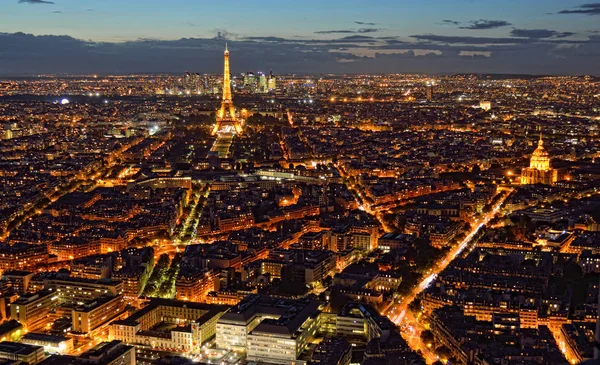 Noche París desde arriba . — Foto de Stock