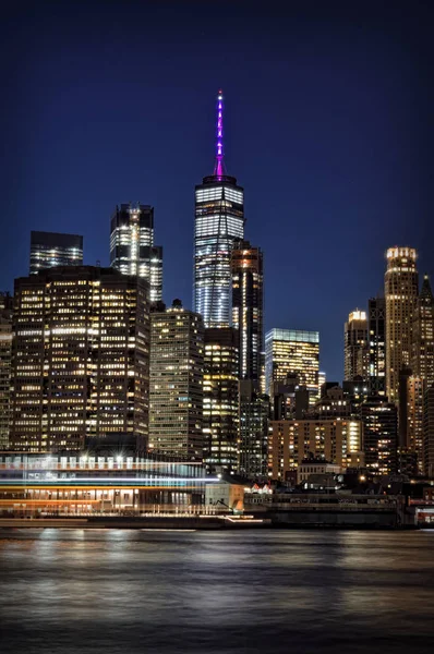 Lower Manhattan at night. — Stock Photo, Image