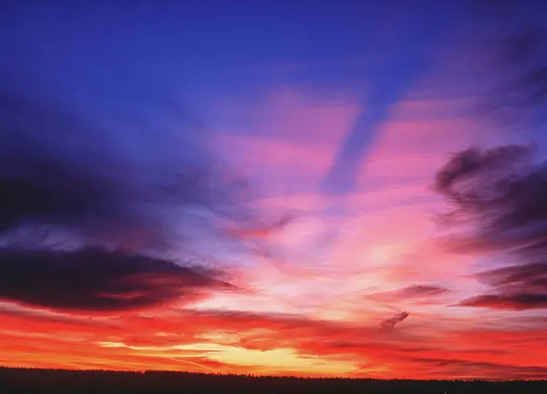 Hermoso atardecer rojo . —  Fotos de Stock