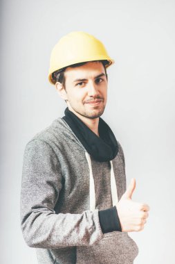 İnşaat kasklı adam.