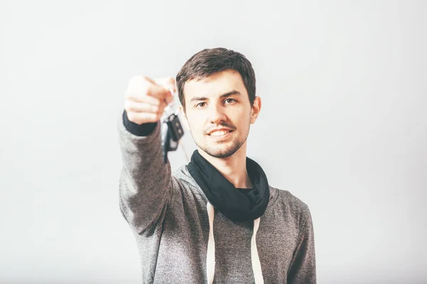 Homme Avec Les Clés Dans Les Mains — Photo