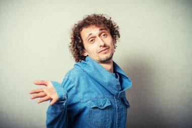 Ne seçeceğimi bilmiyorum.