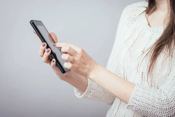 Menina Com Tablet — Fotografia de Stock