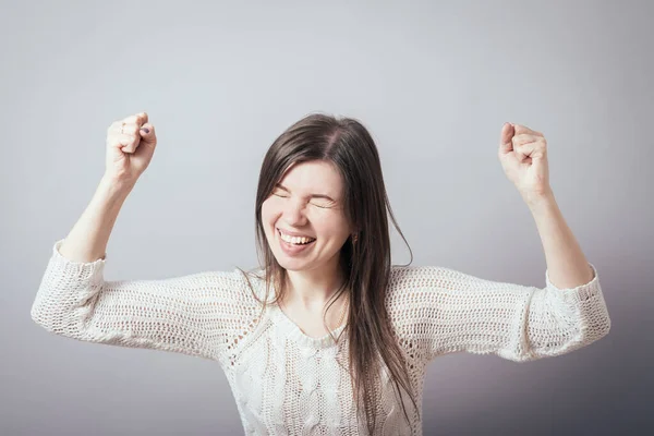 Chica Bailando Sobre Fondo Gris — Foto de Stock