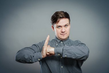 Adam vurmak istiyor.