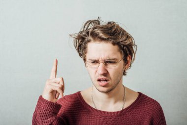 Mutlu adamın bir fikri var.