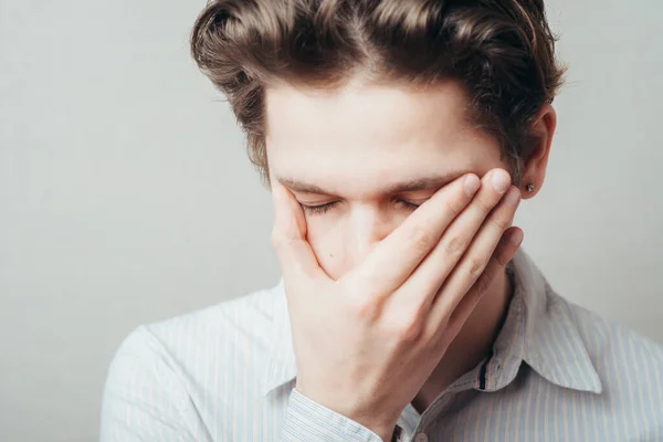 Homem Estava Muito Cansado Trabalho Escritório — Fotografia de Stock