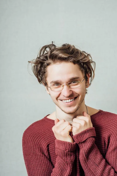 Retrato Cerca Del Joven Riendo — Foto de Stock