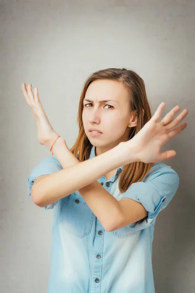 Meisje Tonen Stop Armen Gekruist — Stockfoto