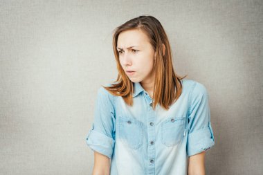 Fotoğraf stüdyosunun arka planında...